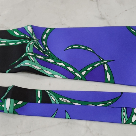 Host Pick Vintage Emilio Pucci Blue and Black Tie - Picture 3 of 5
